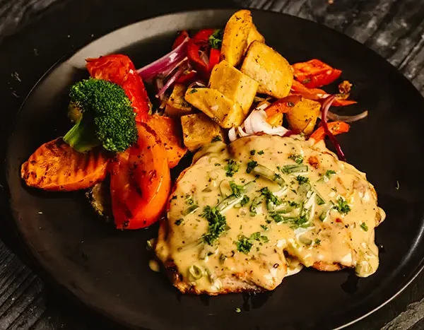 pollo. Restaurante Tree House, Monteverde, Costa Rica 74